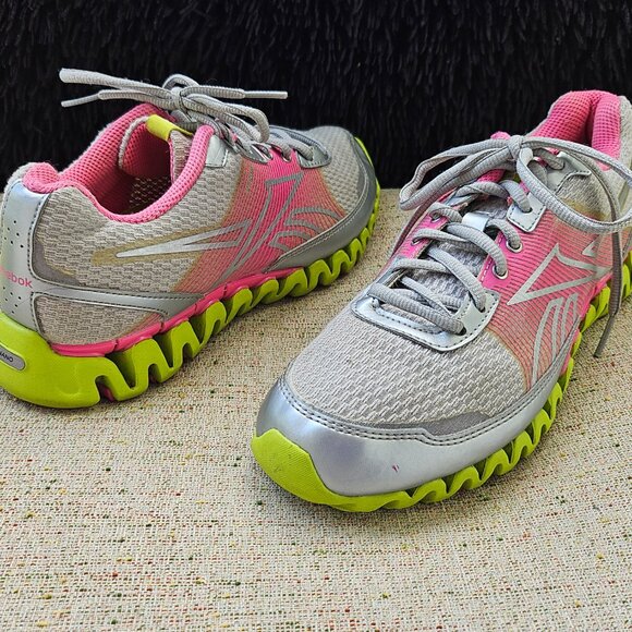 Reebok Women Shoes ZigNano Burn TD Running Trainers Shoe 8 US - Picture 2 of 14